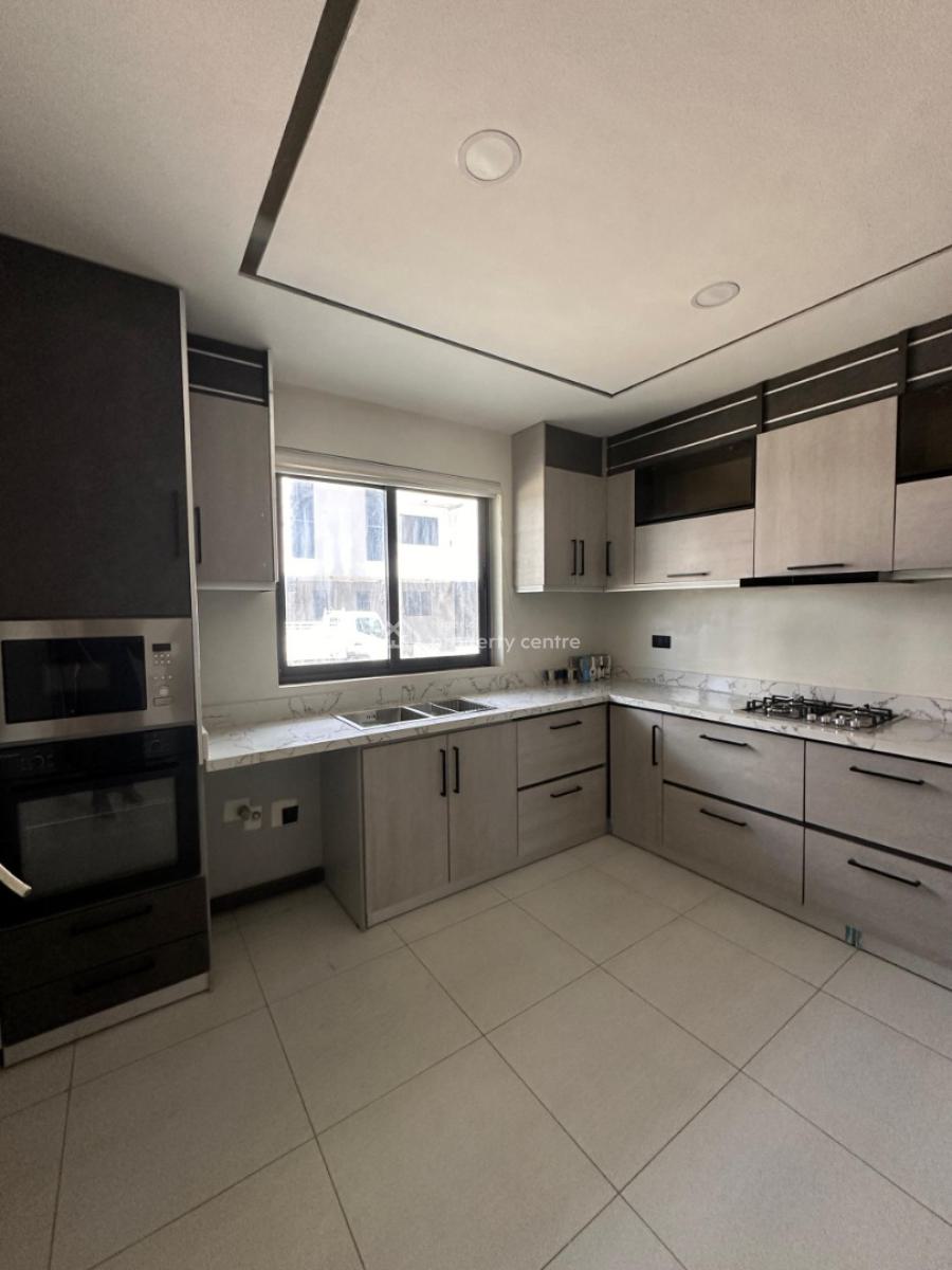 Tastefully Finished Serviced 4 Bedroom Terrace with a Room Bq, Lekki Phase 1, Lekki, Lagos, Terraced Duplex for Sale