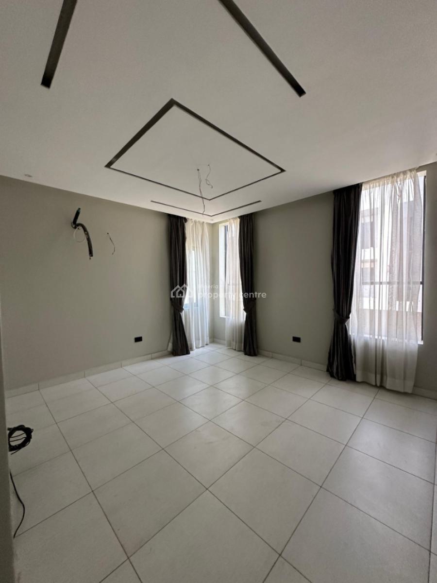 Tastefully Finished Serviced 4 Bedroom Terrace with a Room Bq, Lekki Phase 1, Lekki, Lagos, Terraced Duplex for Sale