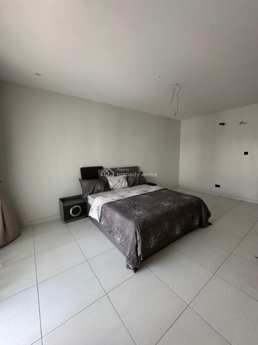 Tastefully Finished Serviced 4 Bedroom Terrace with a Room Bq, Lekki Phase 1, Lekki, Lagos, Terraced Duplex for Sale