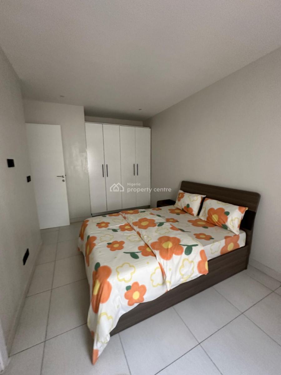 Tastefully Finished Serviced 4 Bedroom Terrace with a Room Bq, Lekki Phase 1, Lekki, Lagos, Terraced Duplex for Sale