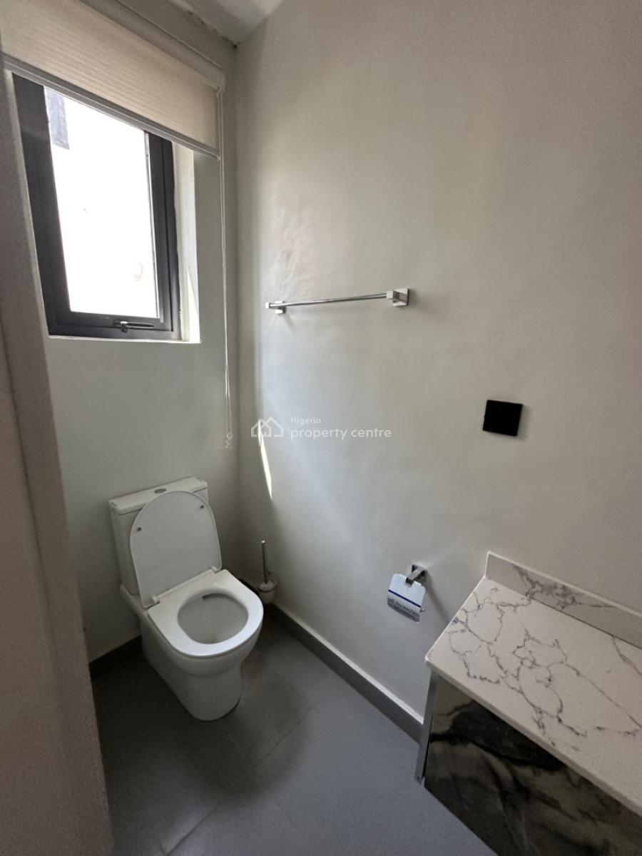 Tastefully Finished Serviced 4 Bedroom Terrace with a Room Bq, Lekki Phase 1, Lekki, Lagos, Terraced Duplex for Sale