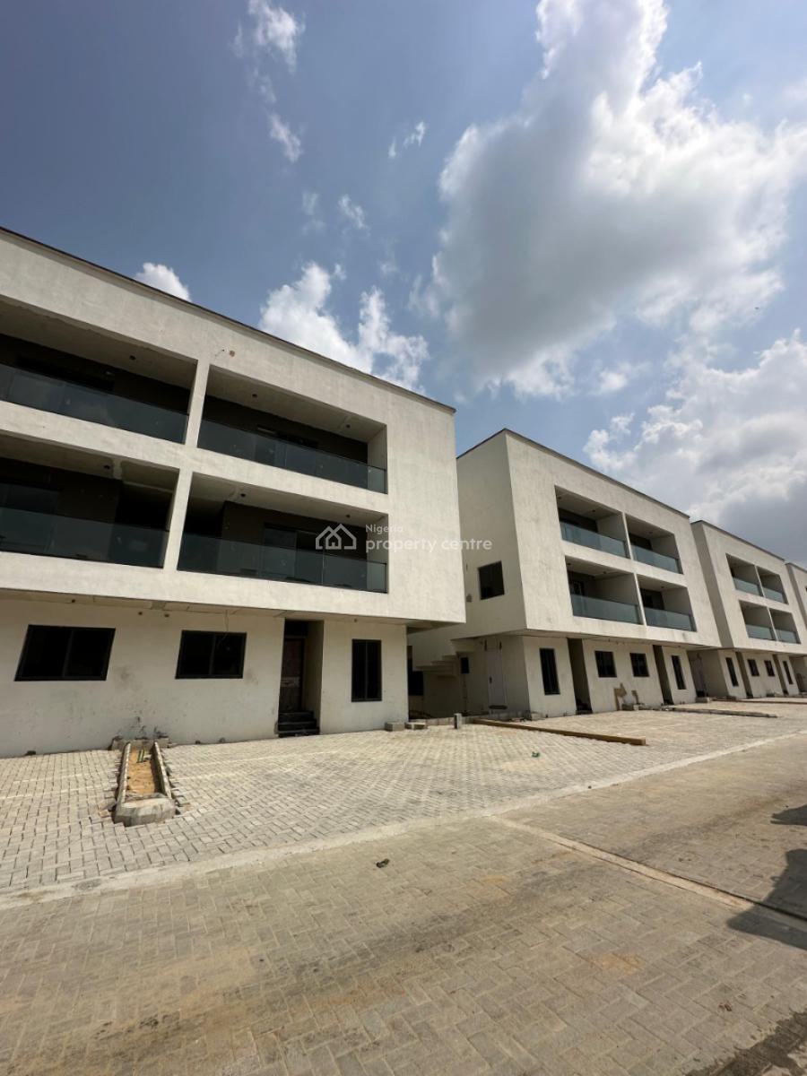 Tastefully Finished Serviced 4 Bedroom Terrace with a Room Bq, Lekki Phase 1, Lekki, Lagos, Terraced Duplex for Sale