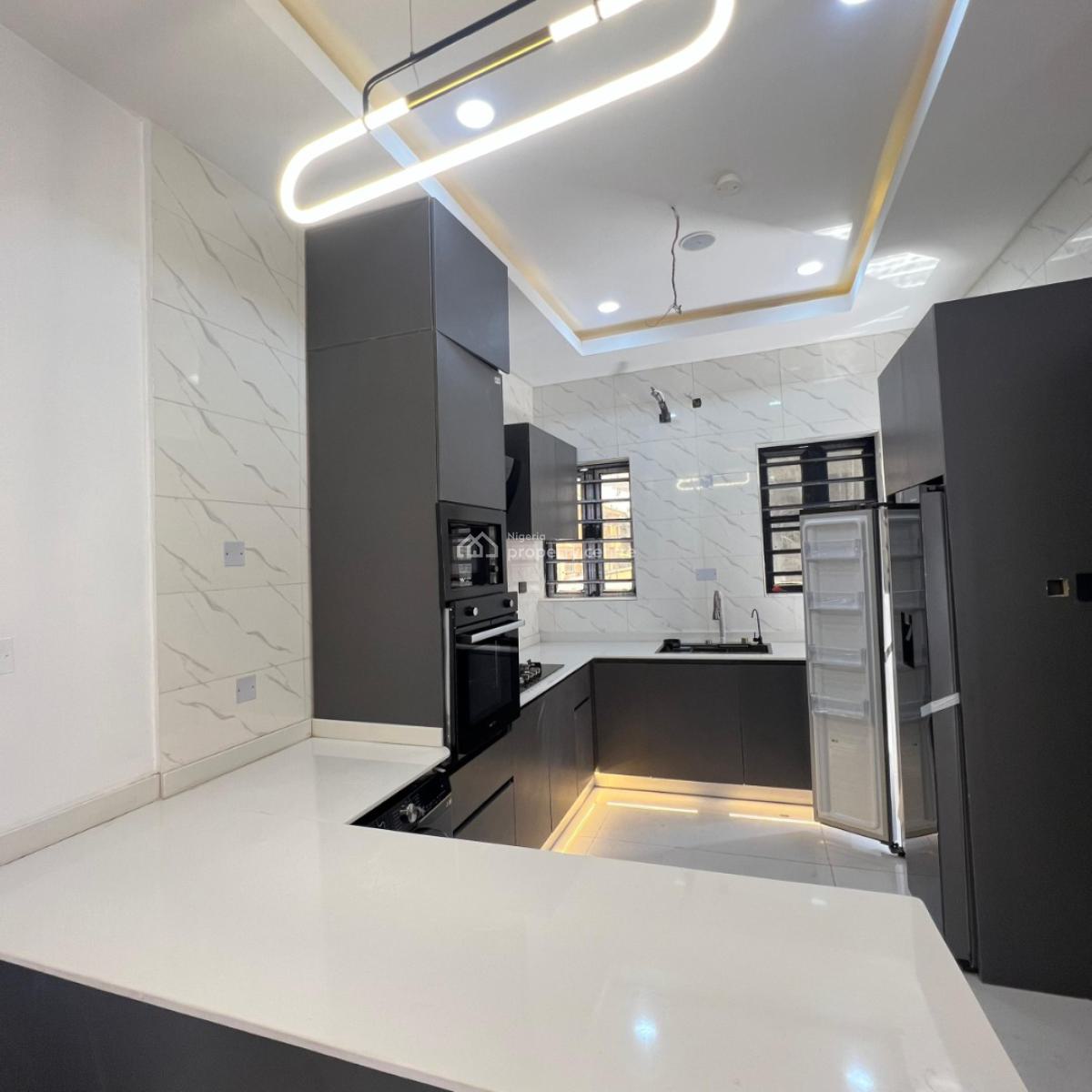 Luxury 4 Bedroom with Swimming Pool, Crown Estate, Sangotedo, Ajah, Lagos, Detached Duplex for Sale