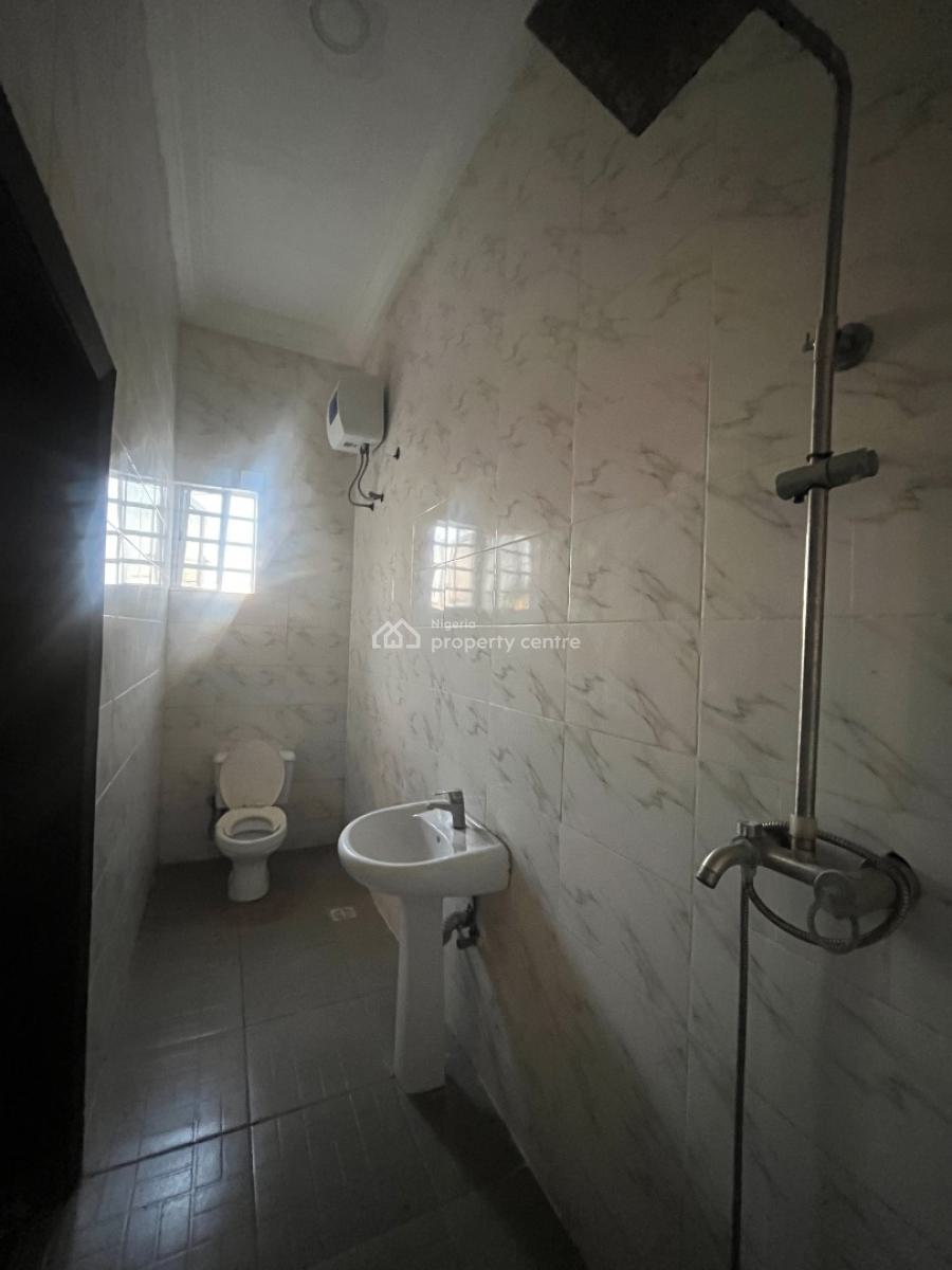 2 Bedrooms Flat, Coastal Road, Okun-ajah, Ajah, Lagos, Flat / Apartment for Rent