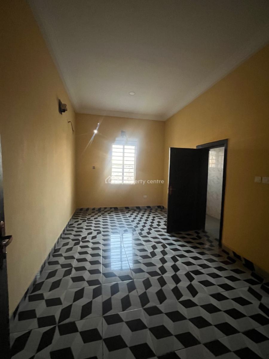 2 Bedrooms Flat, Coastal Road, Okun-ajah, Ajah, Lagos, Flat / Apartment for Rent
