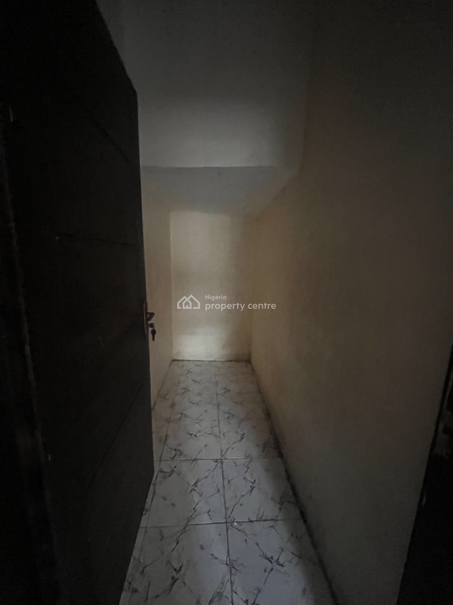 2 Bedrooms Flat, Coastal Road, Okun-ajah, Ajah, Lagos, Flat / Apartment for Rent