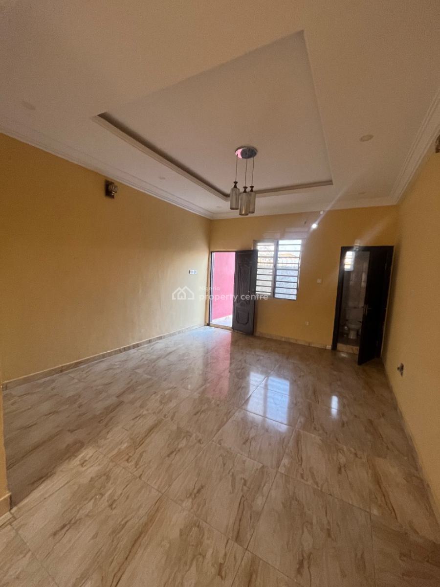 2 Bedrooms Flat, Coastal Road, Okun-ajah, Ajah, Lagos, Flat / Apartment for Rent