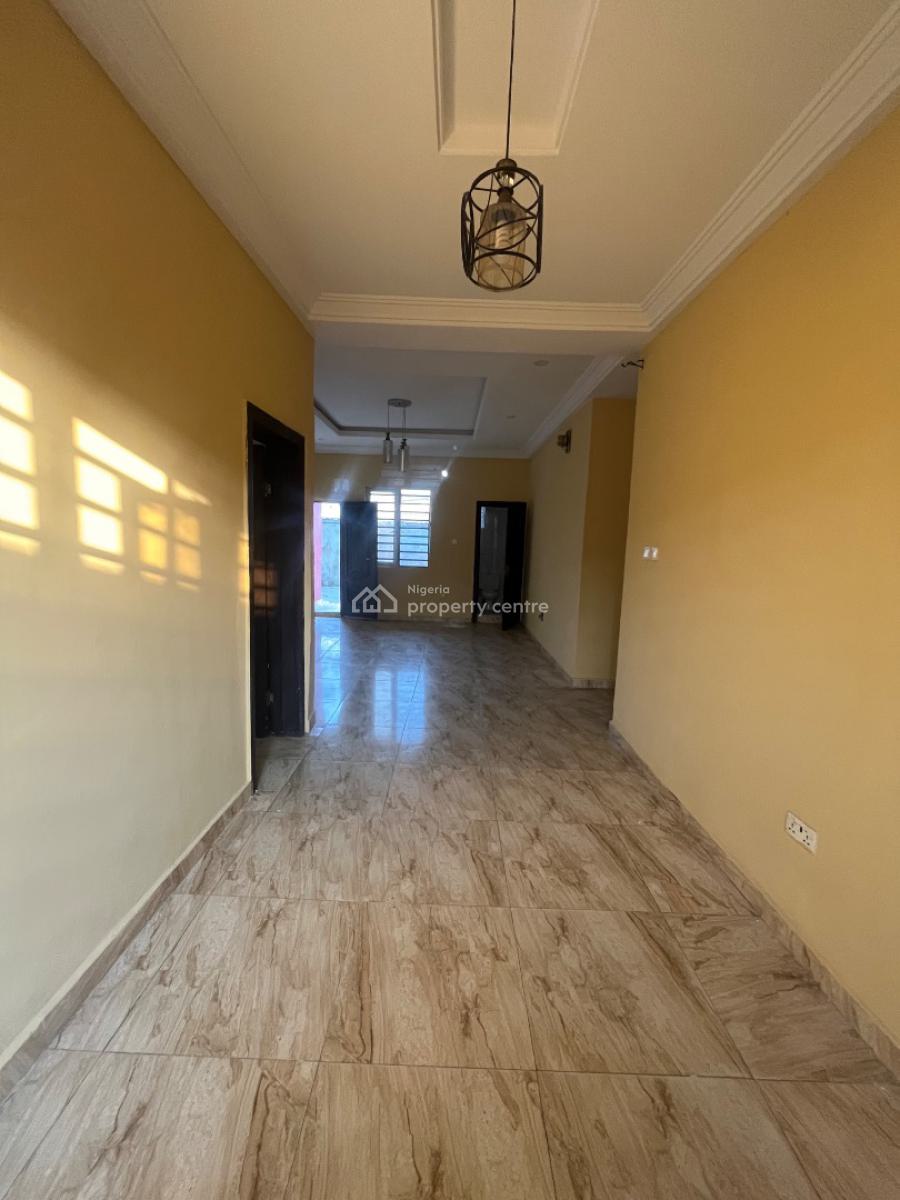 2 Bedrooms Flat, Coastal Road, Okun-ajah, Ajah, Lagos, Flat / Apartment for Rent