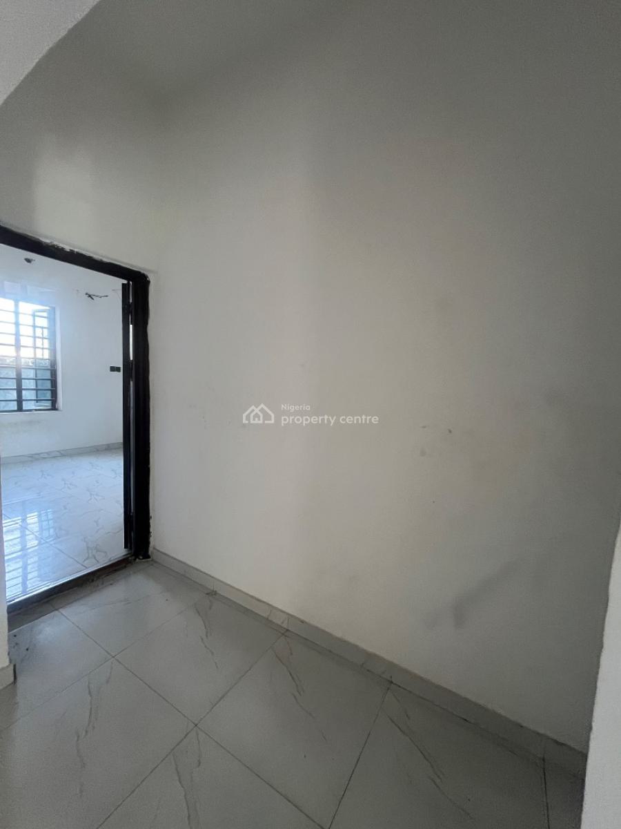 2 Bedroom Flat, Sliver Land Estate, Sangotedo, Ajah, Lagos, Flat / Apartment for Rent