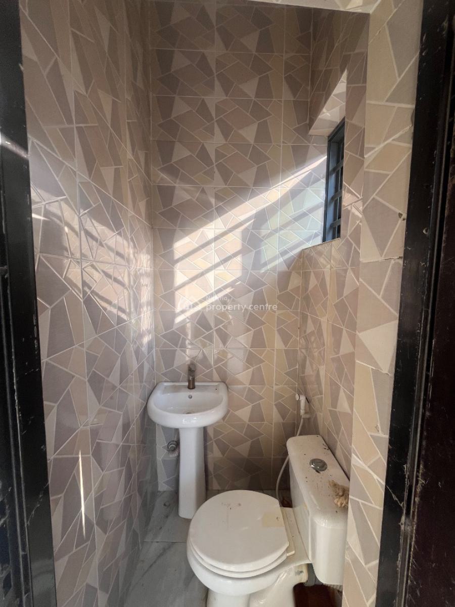 2 Bedroom Flat, Sliver Land Estate, Sangotedo, Ajah, Lagos, Flat / Apartment for Rent