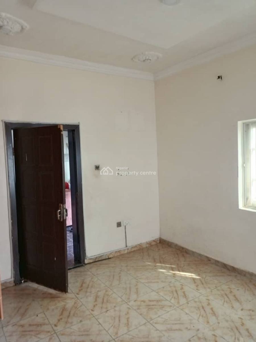 Beautiful and Clean 2bedroom Flat, Abraham Adesanya, Lekki Phase 2, Lekki, Lagos, Flat / Apartment for Rent