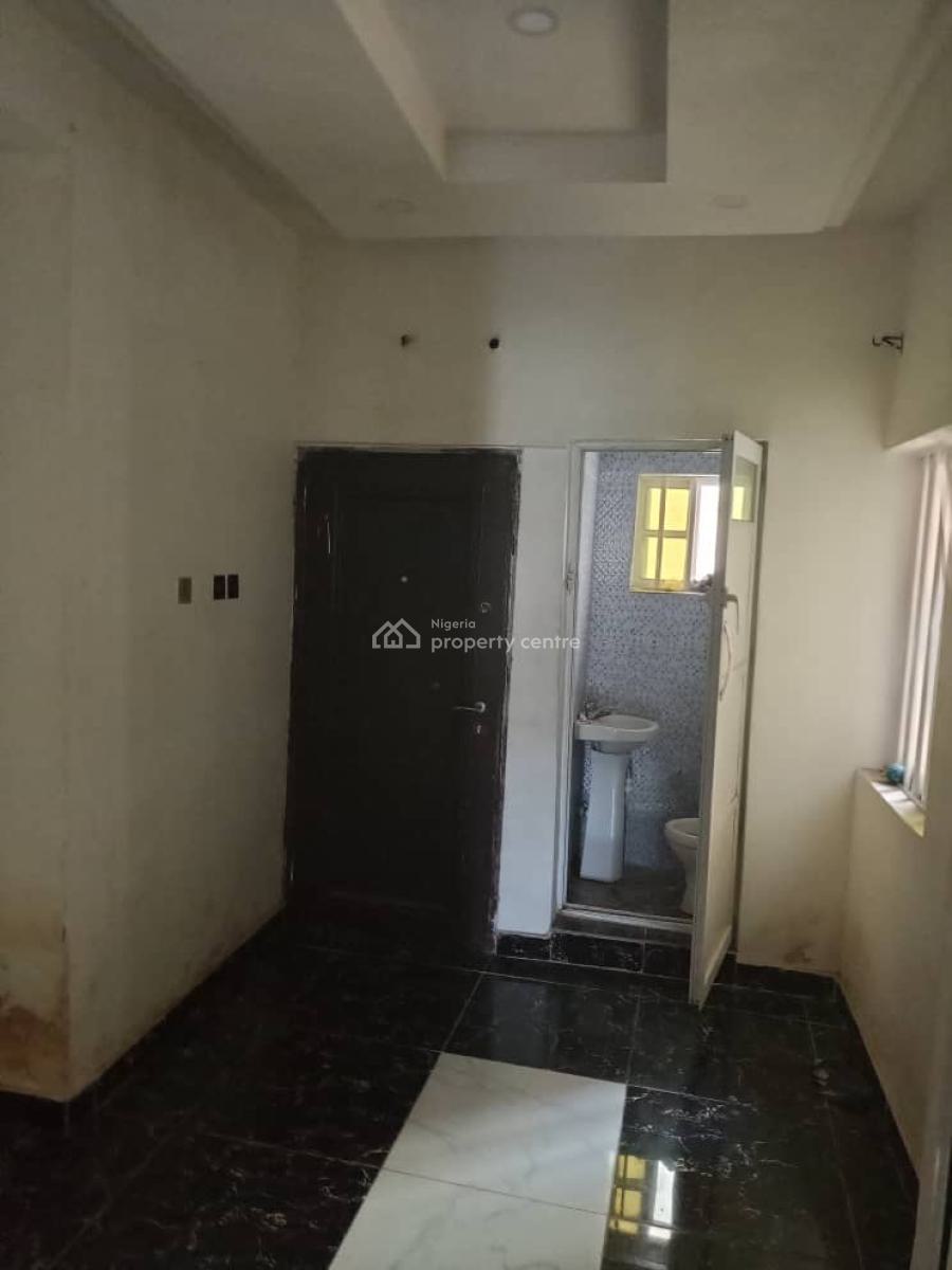 Beautiful and Clean 2bedroom Flat, Abraham Adesanya, Lekki Phase 2, Lekki, Lagos, Flat / Apartment for Rent
