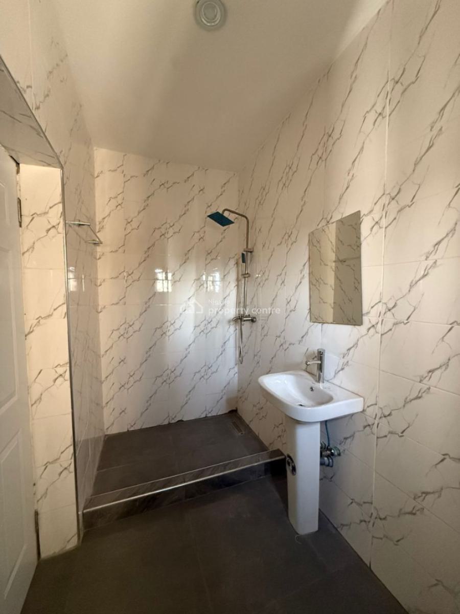 3 Bedroom Apartment, Dakibiyu, Wuye, Abuja, Flat / Apartment for Sale