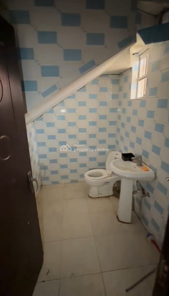 Luxury and Spacious Miniflat with Guest Toilet  in a Serene Estate, Chevron, Bera Estate, Lekki, Lagos, Mini Flat (room and Parlour) for Rent