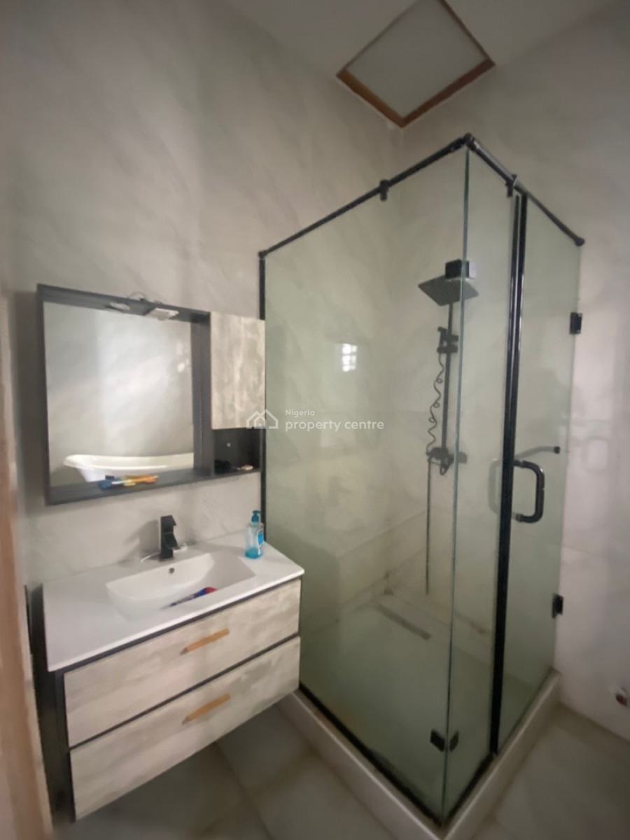 Room Space in a 4bedroom Duplex, Ikota Estate, Ikota, Lekki, Lagos, Flat / Apartment for Rent