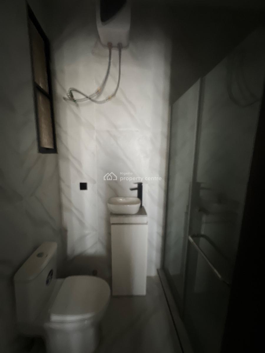 2bedroom Apartments, Ologolo, Lekki, Lagos, Flat / Apartment for Sale