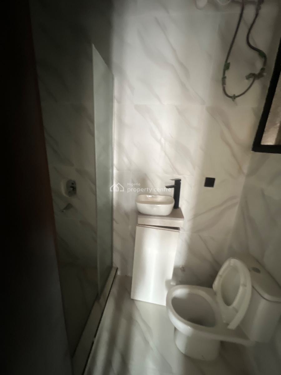 2bedroom Apartments, Ologolo, Lekki, Lagos, Flat / Apartment for Sale