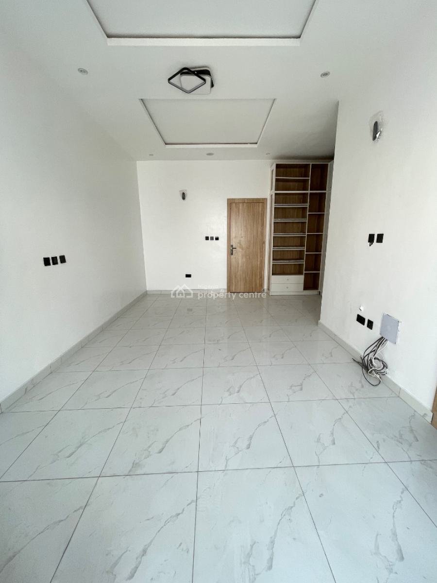 3/4-bedroom Terrace Duplex, Chevron, Lekki, Lagos, Terraced Duplex for Sale