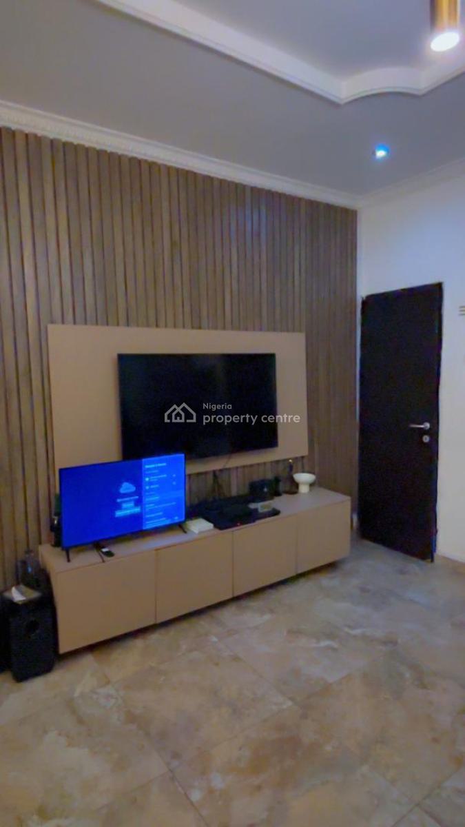 Luxury 3br Unfurnished, Phase2, Magodo, Lagos, Flat / Apartment for Sale