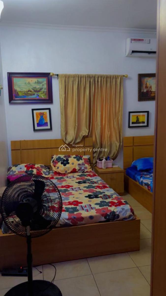 Luxury 3br Unfurnished, Phase2, Magodo, Lagos, Flat / Apartment for Sale