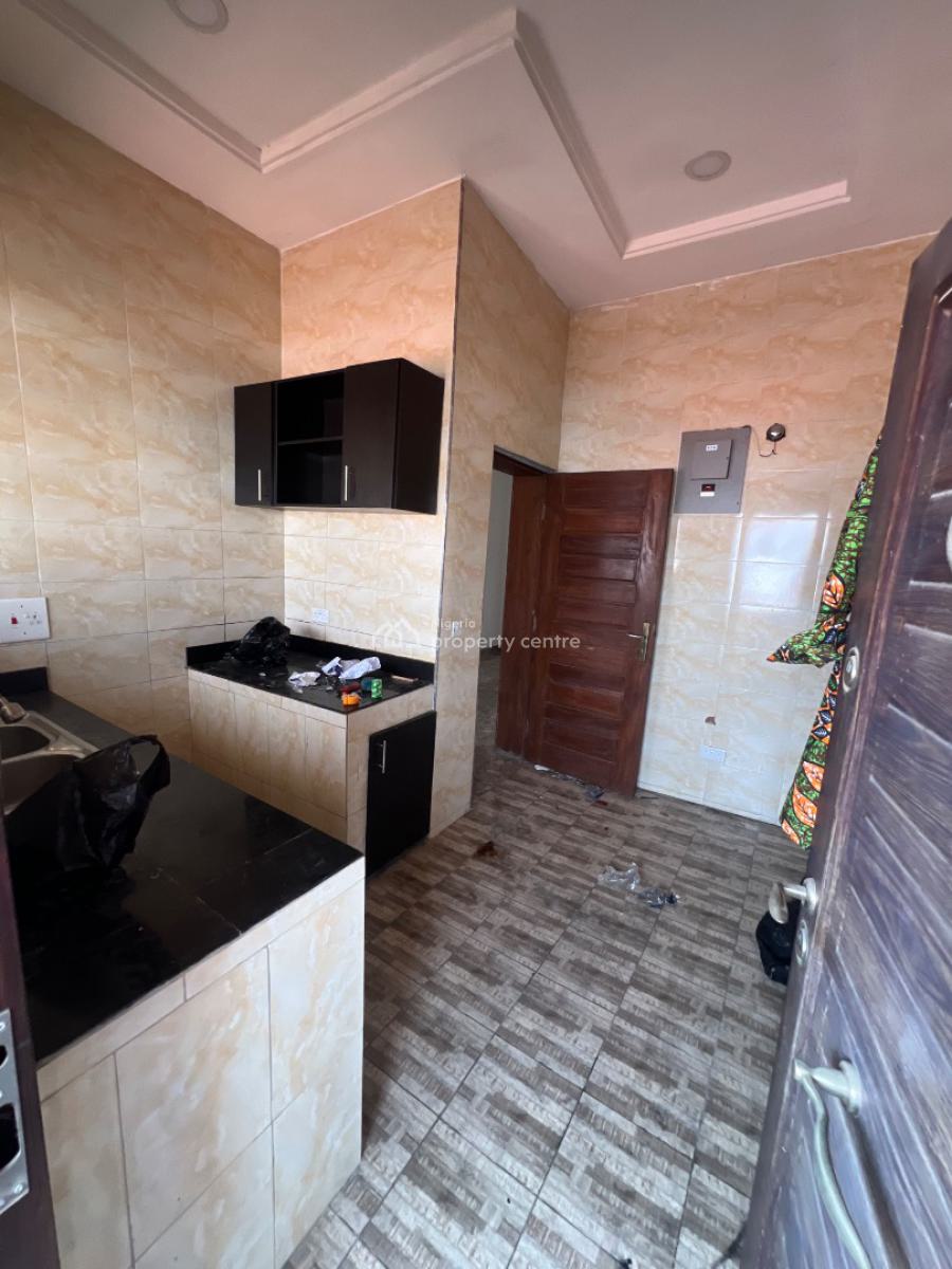 Mini Flat Available (room and Parlor), Ikate Elegushi, Lekki, Lagos, Mini Flat (room and Parlour) for Rent