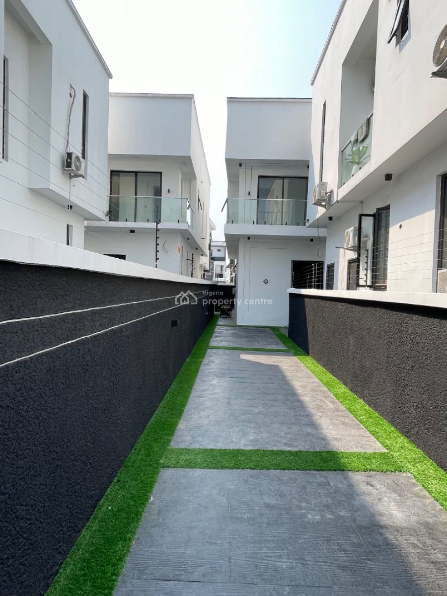 Luxury Built 4 Bedroom Semi Detached Duplex with Bq, Chevron, Lekki, Lagos, Semi-detached Duplex for Sale