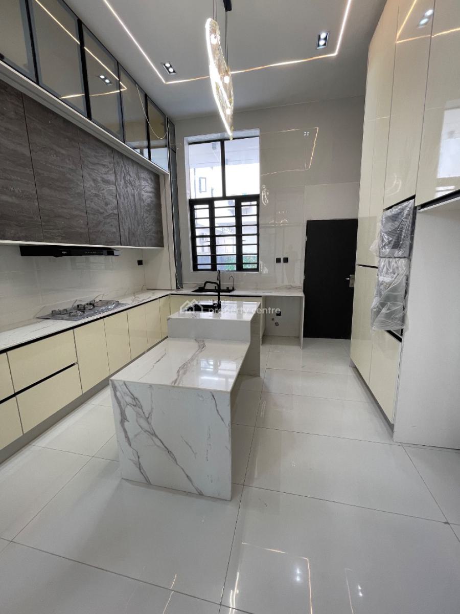 Spacious 5 Bedroom with Bq, Chevron, Lekki, Lagos, Detached Duplex for Sale