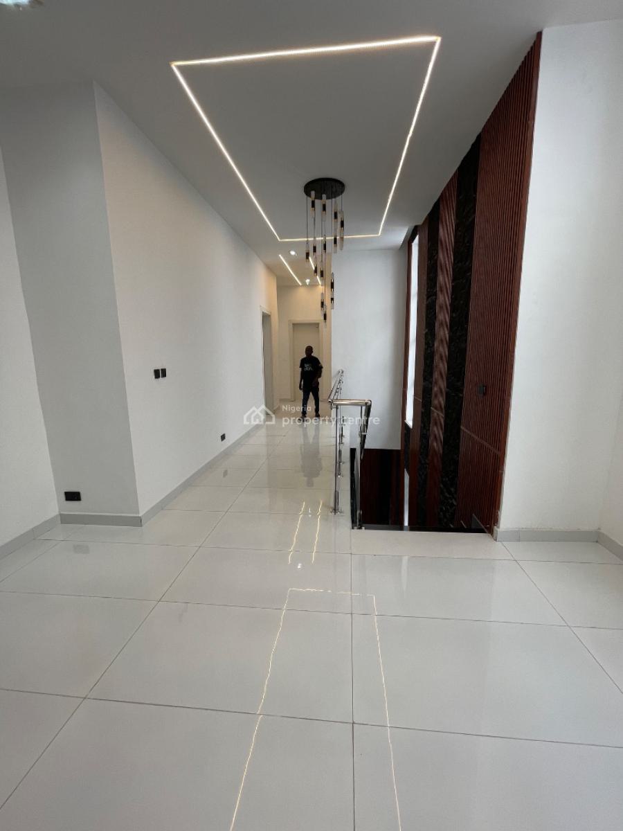 Spacious 5 Bedroom with Bq, Chevron, Lekki, Lagos, Detached Duplex for Sale