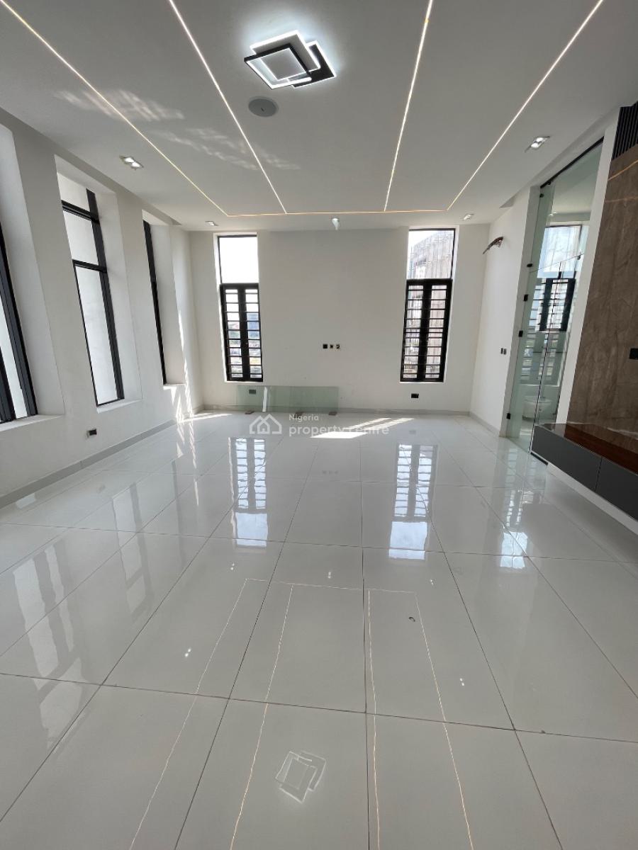 Spacious 5 Bedroom with Bq, Chevron, Lekki, Lagos, Detached Duplex for Sale