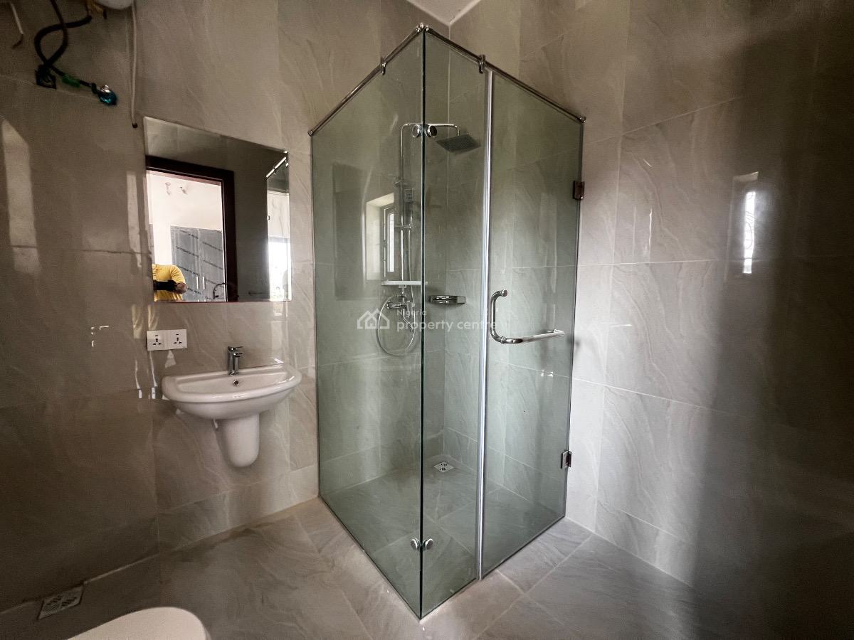 Spacious 4 Bedroom Semidetached Duplex with a Room Bq, Lekki Phase 1, Lekki, Lagos, Semi-detached Duplex for Sale