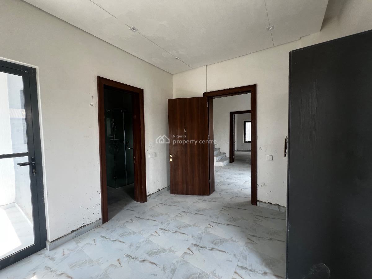 Spacious 4 Bedroom Semidetached Duplex with a Room Bq, Lekki Phase 1, Lekki, Lagos, Semi-detached Duplex for Sale