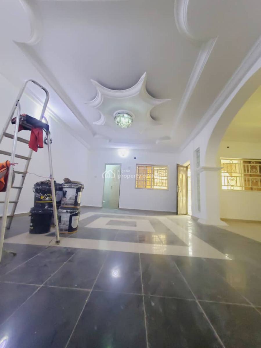 Luxurious Massive 3 Bedroom Bungalow, Near Gaduwa Junction, Gaduwa, Abuja, Detached Bungalow for Rent