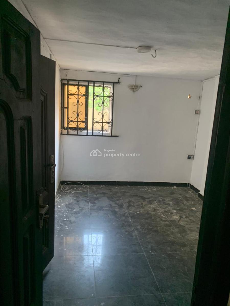 a Room Self Contain, Ikota Villa, Ikota, Lekki, Lagos, Self Contain (single Rooms) for Rent