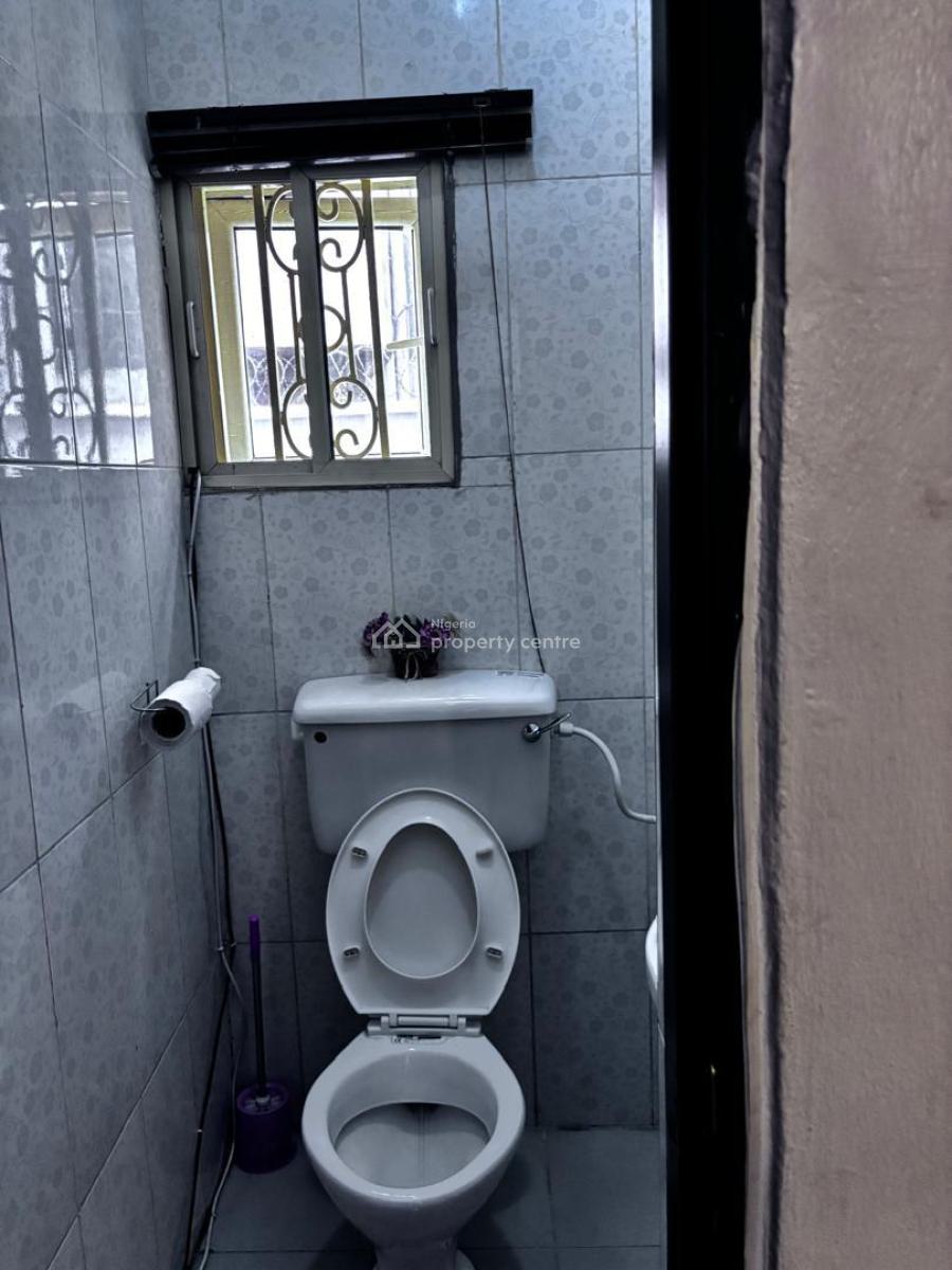 3 Bedroom Flat Apartment Without Furniture, Gra Phase 2, Magodo, Lagos, Flat / Apartment for Sale