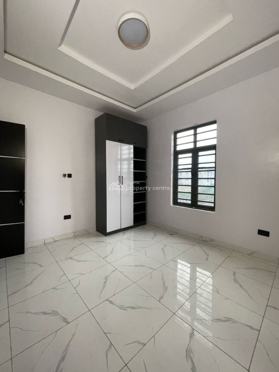 Luxurious 2 Bedroom Apartment, Ajah, Lagos, Block of Flats for Sale