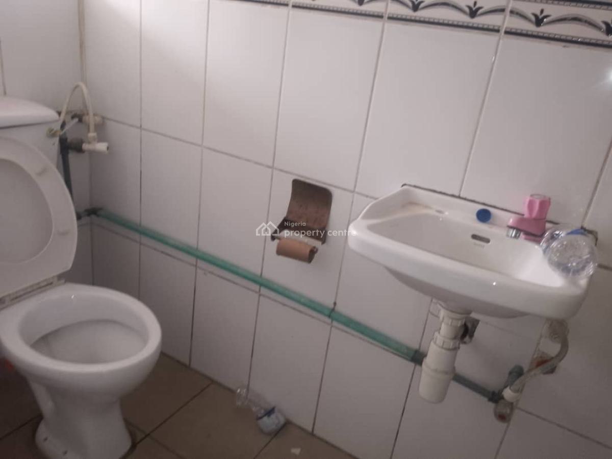 Massively  Built 6 Bedroom Semi Detached Duplex with 2 Rooms B.q, Ikeja Gra, Ikeja, Lagos, Semi-detached Duplex for Rent