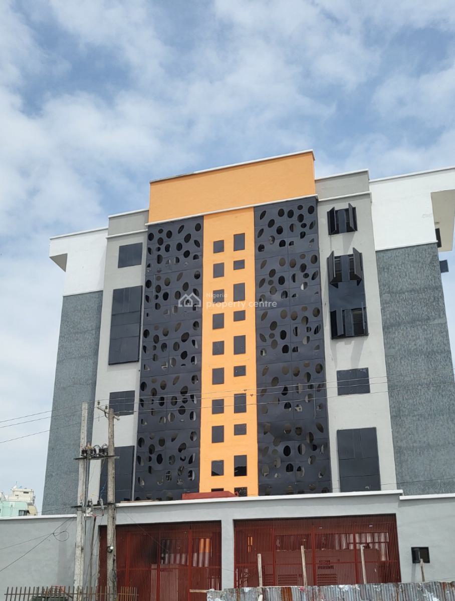 Brand New Spectacular Apartmebt, Admiralty Road, Lekki Phase 1, Lekki, Lagos, Flat / Apartment for Sale