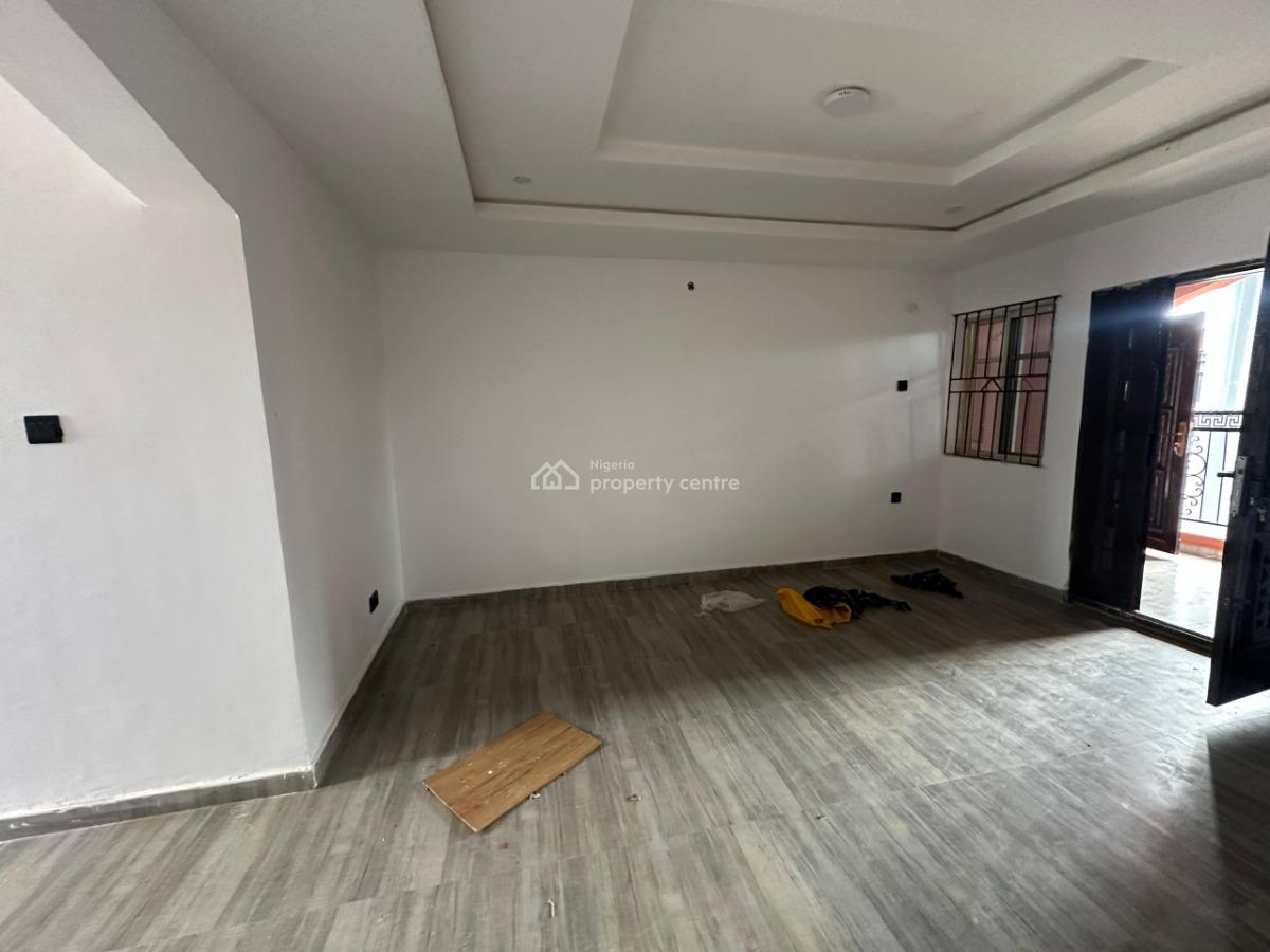 2 Bedroom Flat, Canoe Bustop, Oke Afa, Isolo, Lagos, Flat / Apartment for Rent