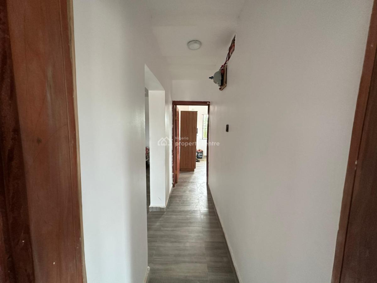 2 Bedroom Flat, Canoe Bustop, Oke Afa, Isolo, Lagos, Flat / Apartment for Rent