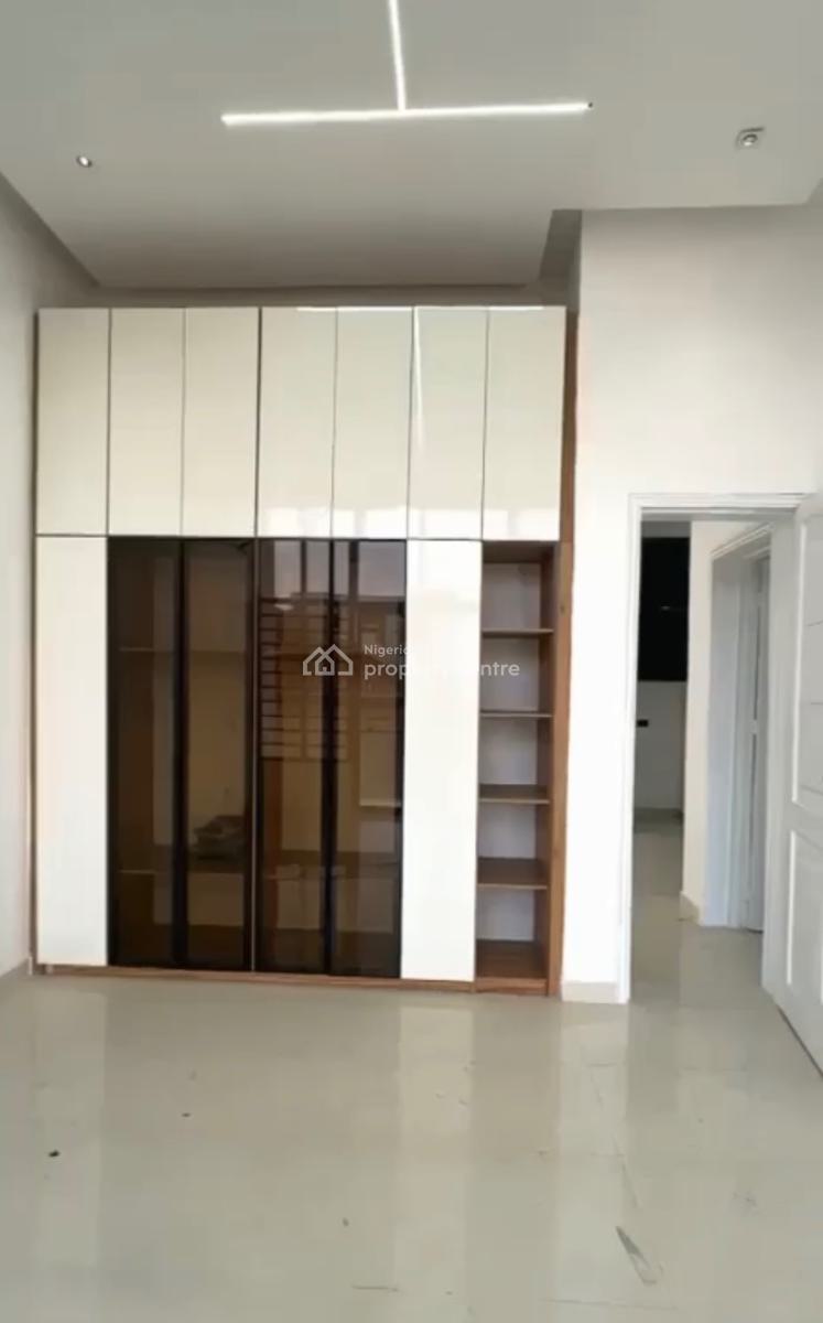 Luxury 3bedroom Apartment, Lekki Phase 1, Lekki, Lagos, Flat / Apartment for Sale