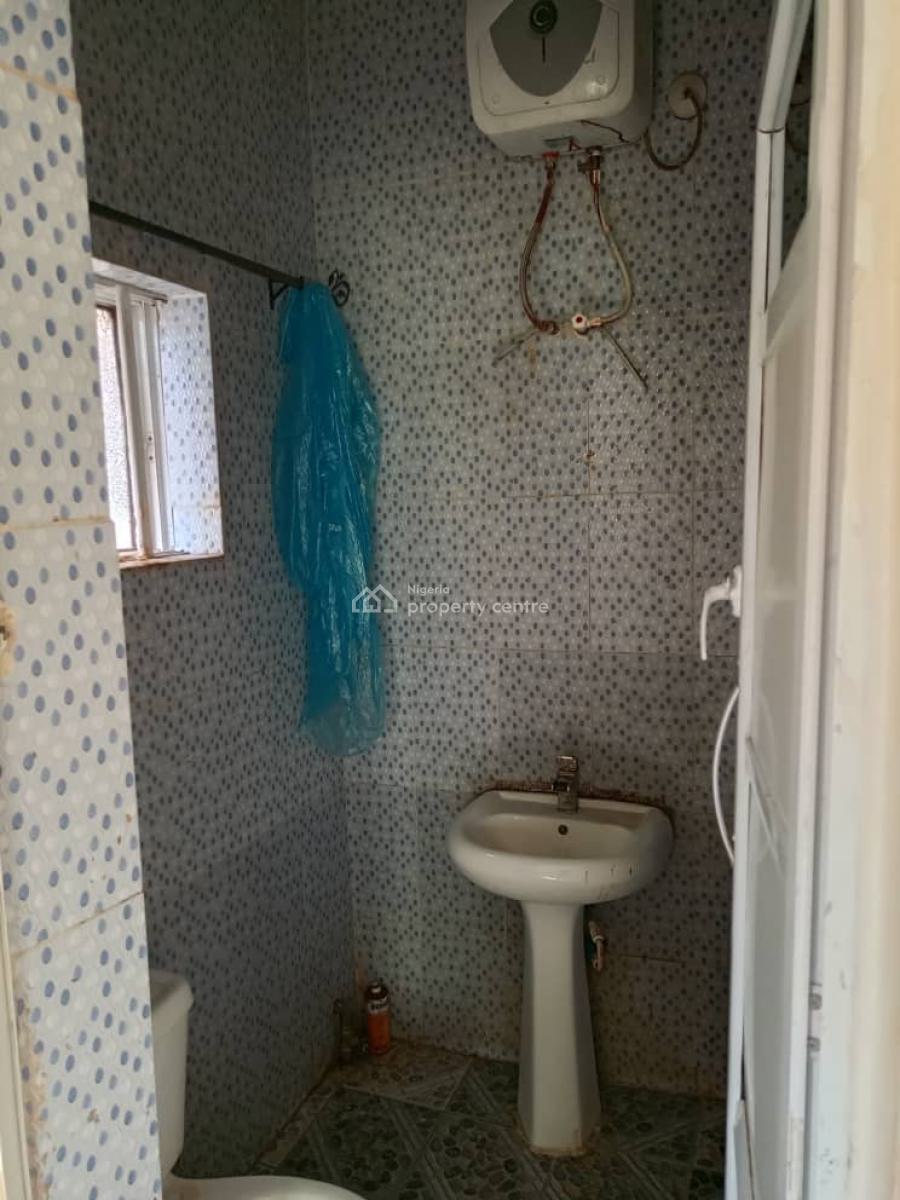 a Spacious and Standard 2bedroom Apartment, Lekki Peninsula, Ajah, Lagos, Flat / Apartment for Rent