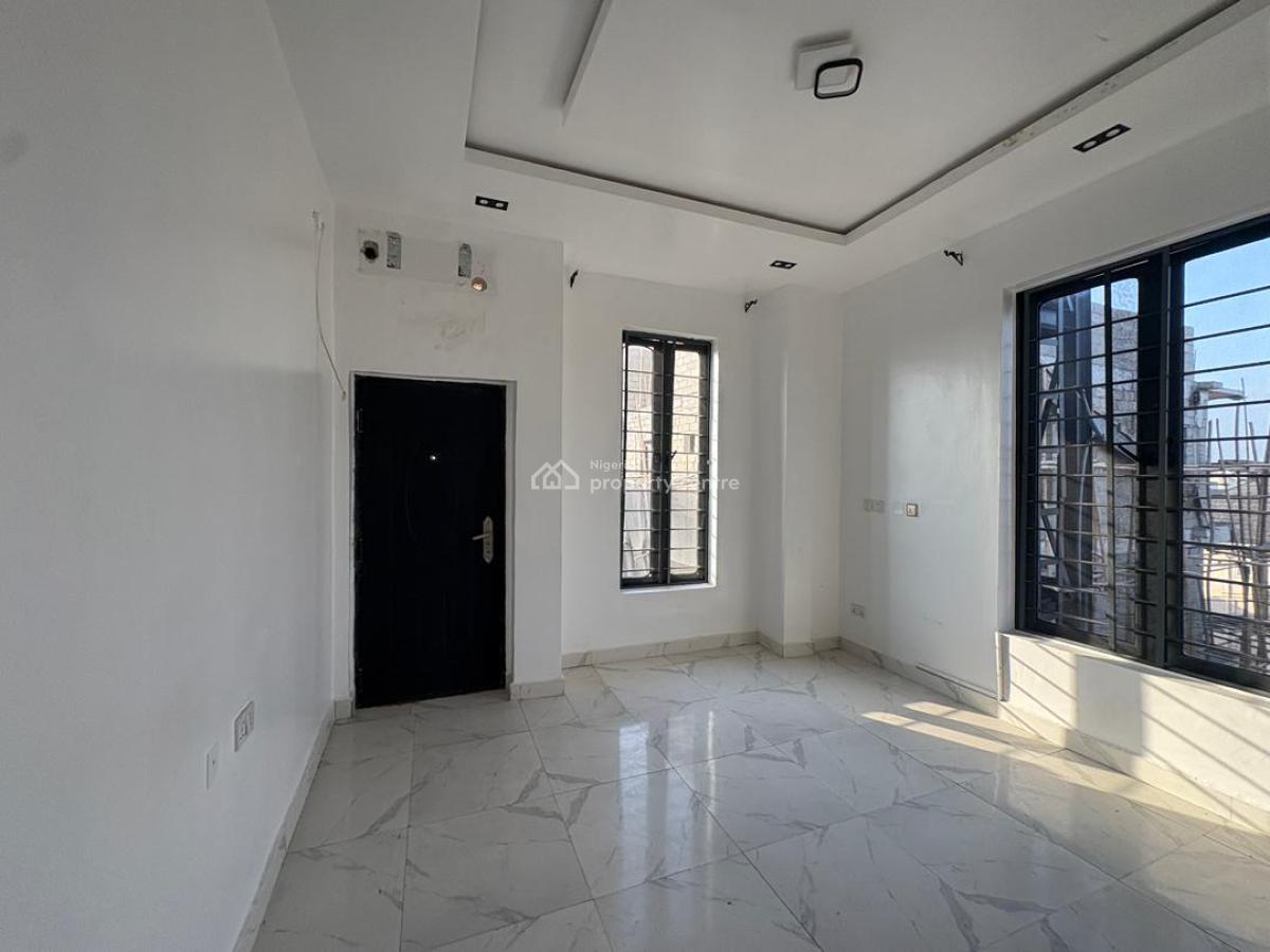 Luxury 2 Bedroom Apartment, Lekki Phase 1, Lekki, Lagos, Flat / Apartment for Rent