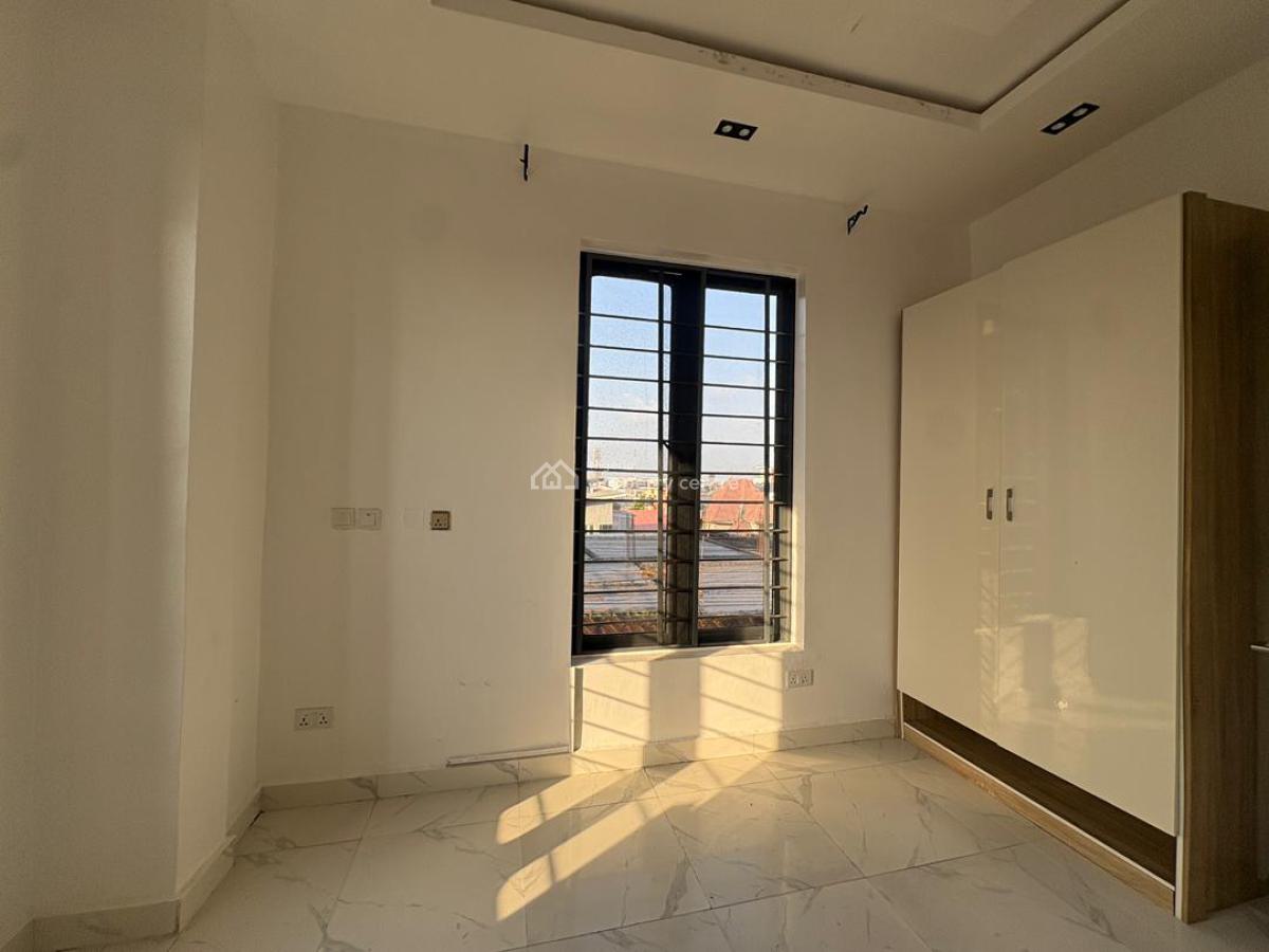 Luxury 2 Bedroom Apartment, Lekki Phase 1, Lekki, Lagos, Flat / Apartment for Rent