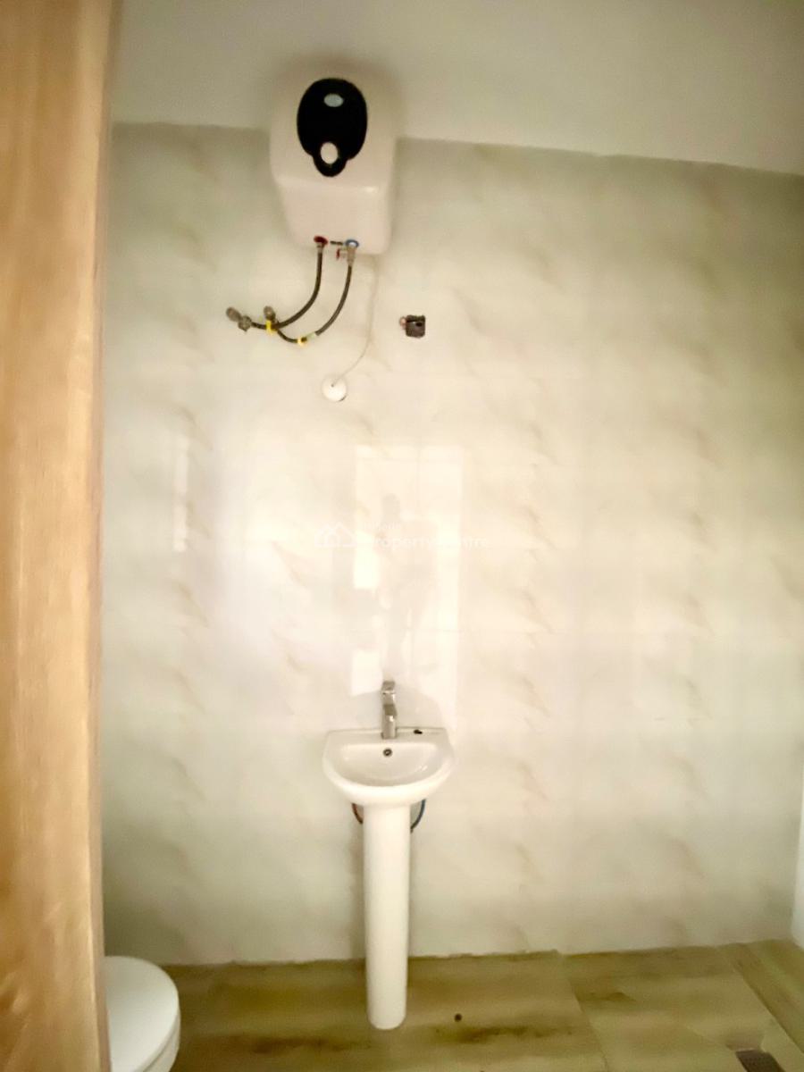 Brand New Luxury 2 Bedroom Flat Secured, 23 Greenville Estate Close to Shoprite, Sangotedo, Ajah, Lagos, Flat / Apartment for Rent