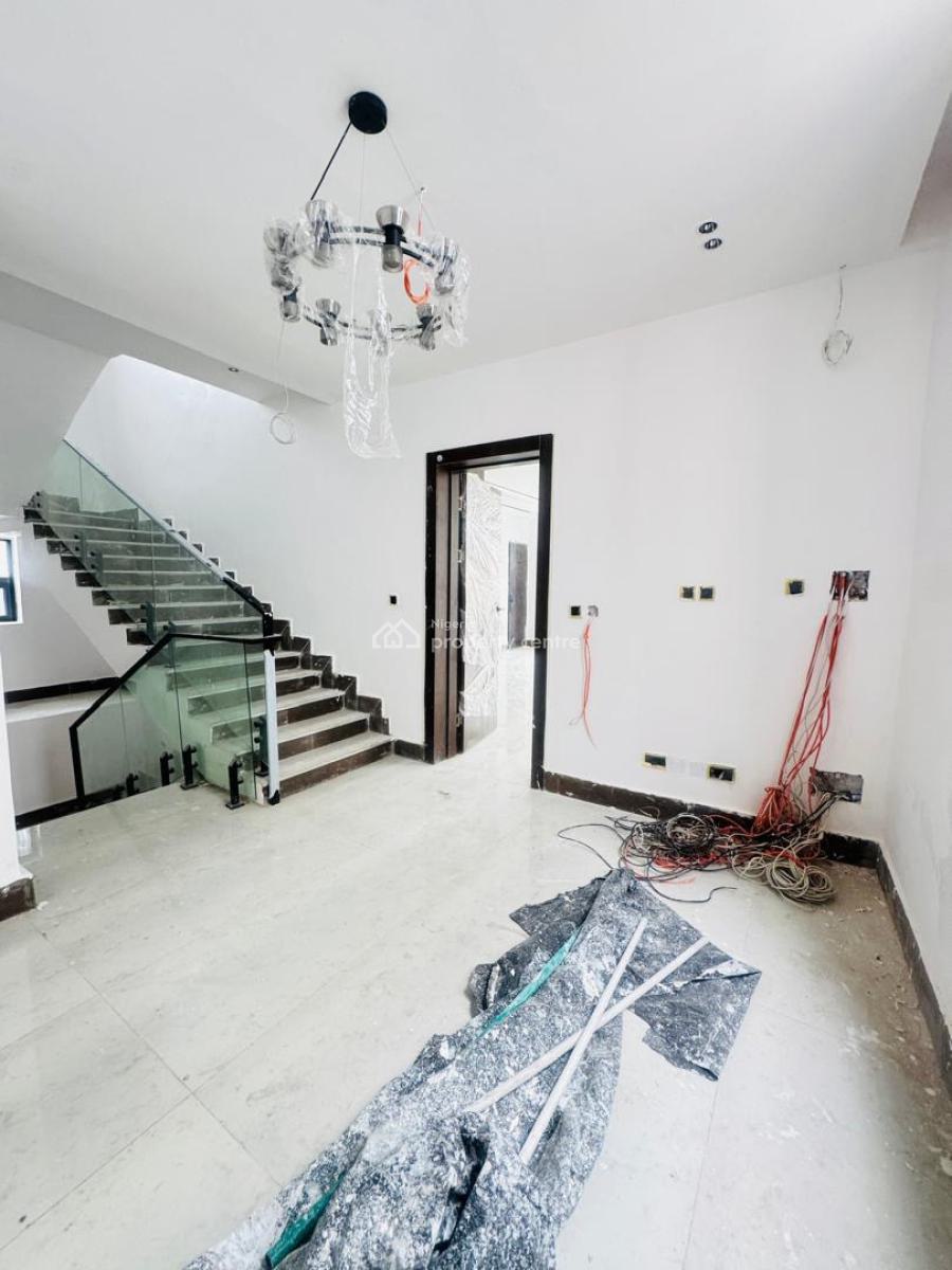 Spacious 5 Bedrooms Detached Duplex with Bq, Lekki Phase 1, Lekki, Lagos, Detached Duplex for Sale