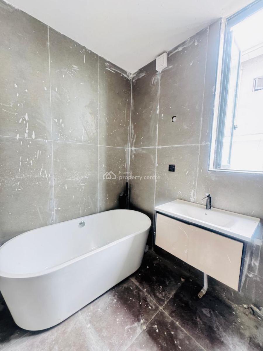 Spacious 5 Bedrooms Detached Duplex with Bq, Lekki Phase 1, Lekki, Lagos, Detached Duplex for Sale