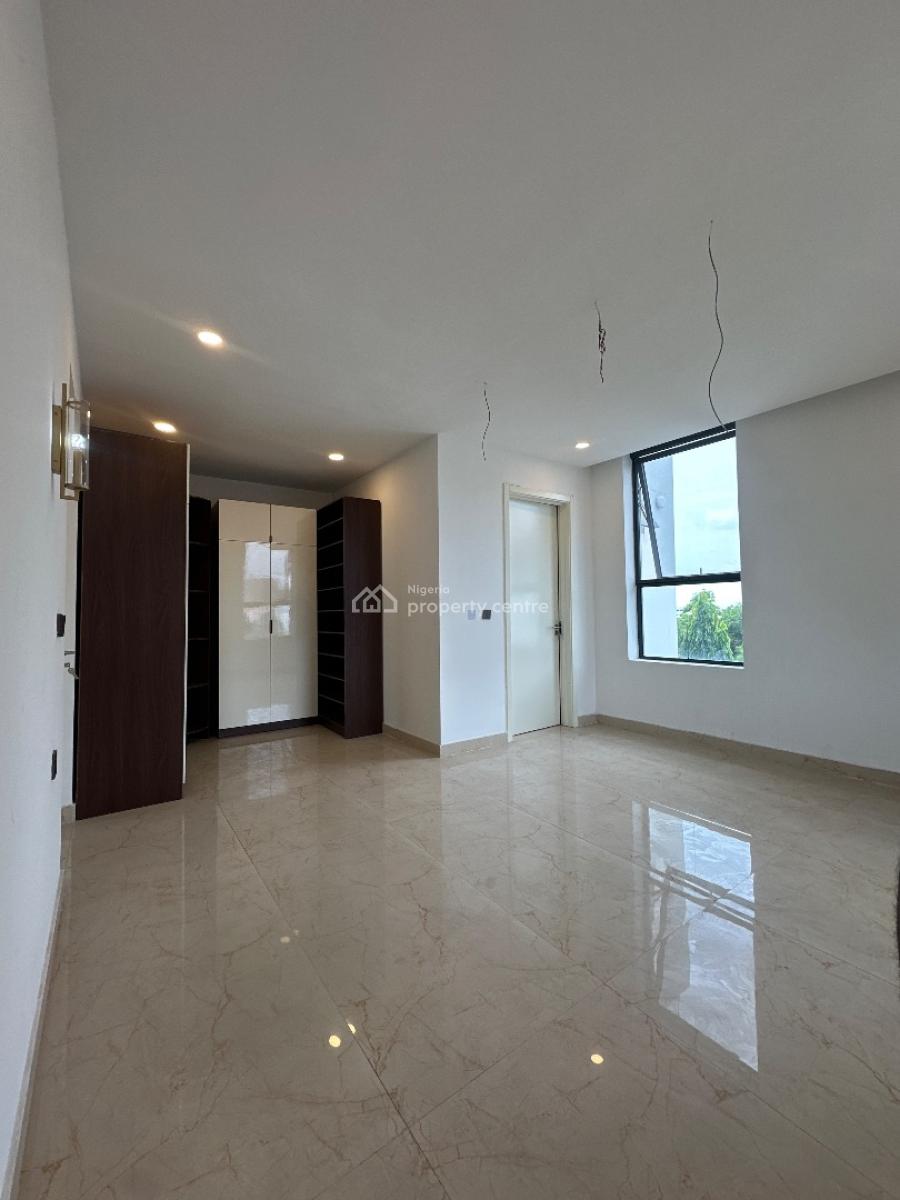 Spacious 4bedrooms Maisonette Duplex, Rooftop with Swimming Pool, Lekki Phase 1, Lekki, Lagos, Semi-detached Duplex for Sale