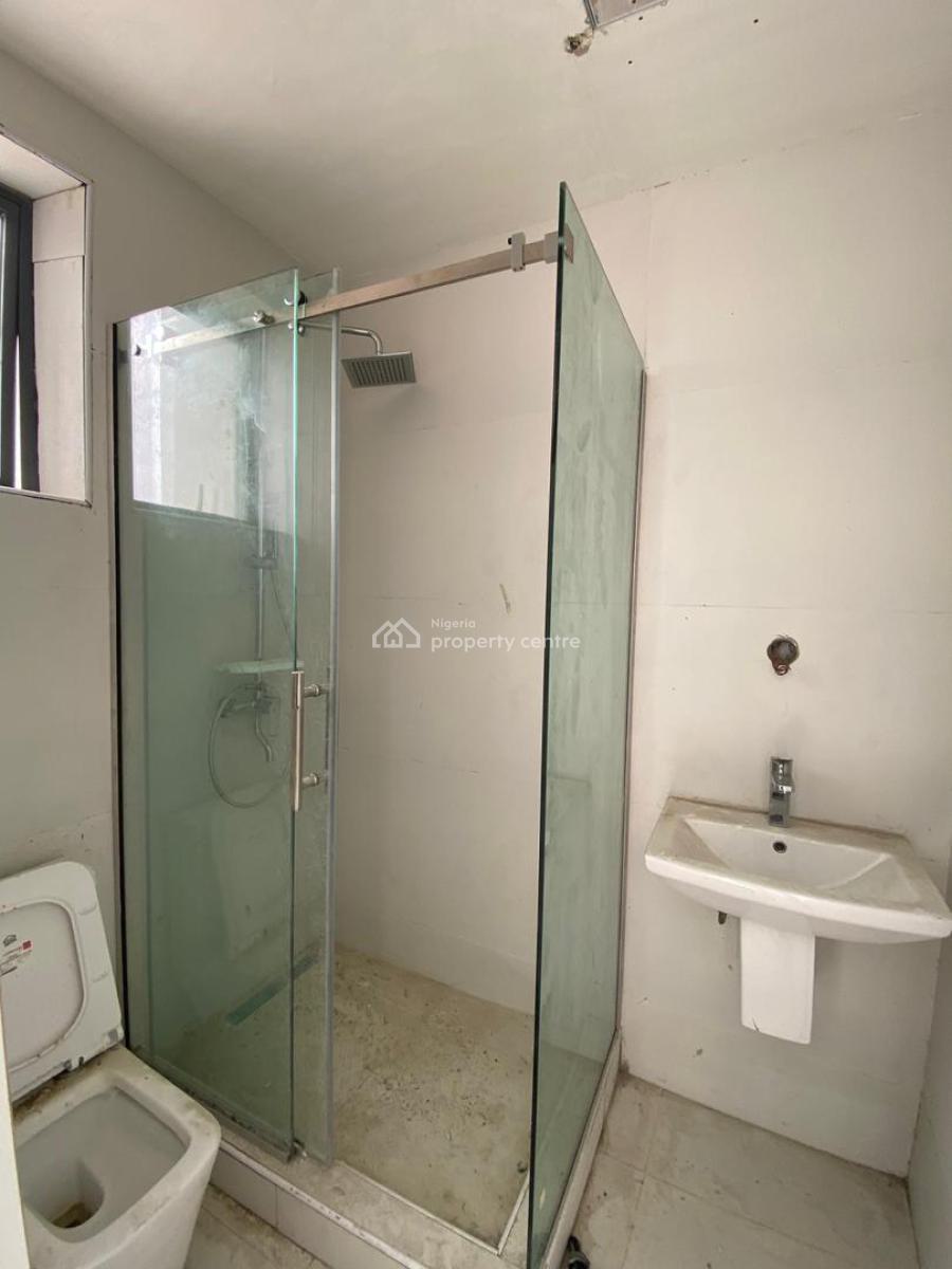 Spacious 3 Bedroom Apartment with Swimming Pool in a Secure Estate, Lekki Phase 1, Lekki, Lagos, Flat / Apartment for Sale