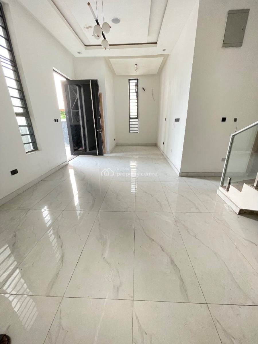 Luxury 4 Bedroom Home with a Bq, Chevron, Lekki, Lagos, Semi-detached Duplex for Rent