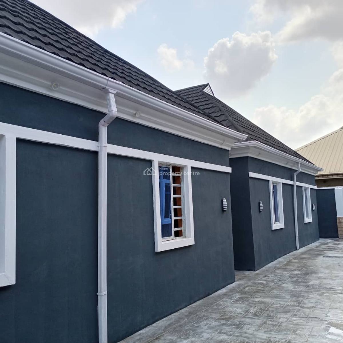 Newly Built Room and Parlor Self Contained with Fitted Kitchen Cabinet, Unity Estate Eletu Oluyole Extension, Ibadan, Oyo, Mini Flat (room and Parlour) for Rent